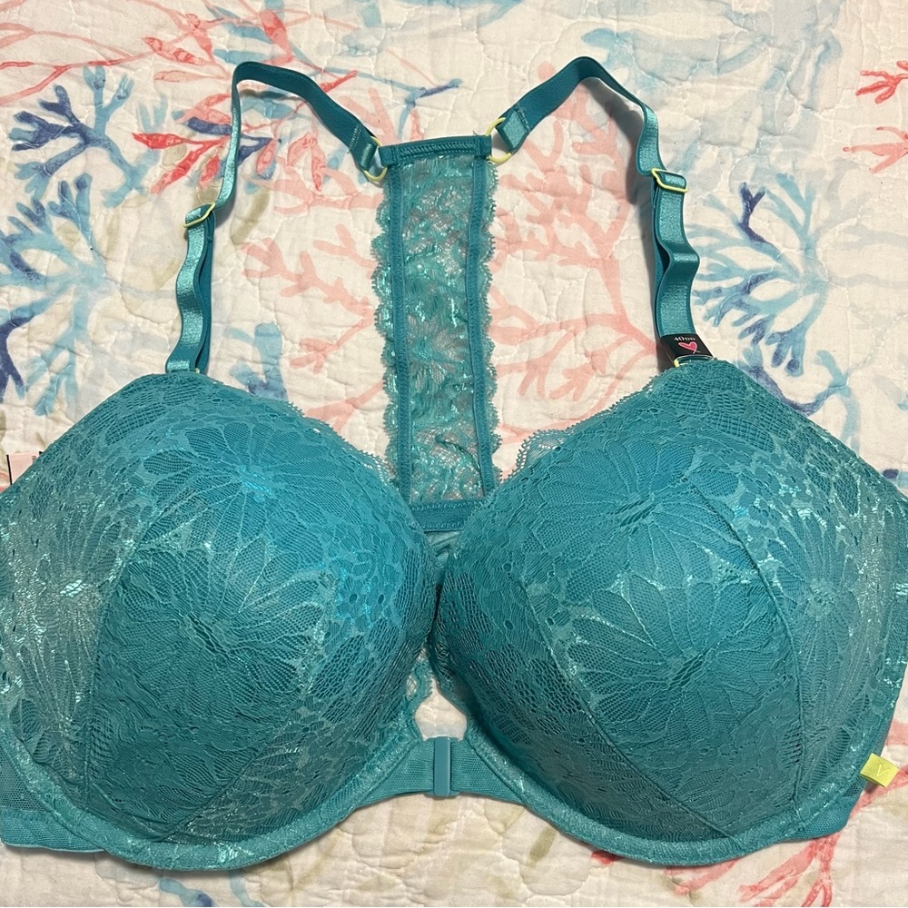 Turquoise Victoria’s Secret Push up racer back bra, in 40DD.